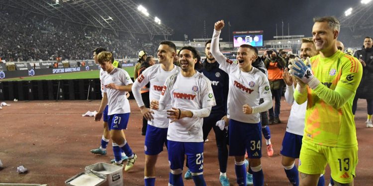 Sportske novosti – Bivši trener Bijelih: ‘Ako Hajduk osvoji naslov, dolazim na feštu. Klub mi je ostao u srcu za cijeli život’