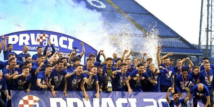 Sportske novosti – Hajduk i Dinamo sada imaju jednake šanse za naslov prvaka, Rijeci usprkos sjajnom nizu kladionice ne vjeruju