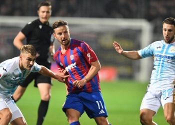Sportske novosti – Hajduk je u puno opasnijoj situaciji od Rijeke, a evo za koji scenarij navijaju u Dinamu