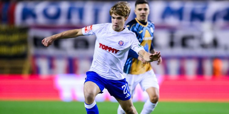 Sportske novosti – Hajdukov dragulj je nakon derbija zauvijek izgubio poziciju, ali sada može iskoristiti odsustvo Rakitića