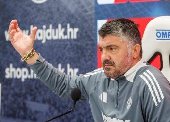 Sportske novosti – Hajduku za naslov trebaju napadač i