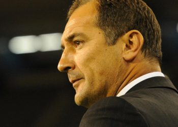 Sportske novosti – Igor Štimac stigao na Poljud pa naletio na ‘živi zid’. Evo što je poručio ekipi koja ga je zaustavila