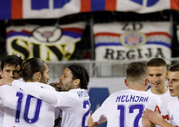 Sportske novosti – ‘Igrao sam na Šubićevcu, kad zapuše vjetar skoro je nemoguće udariti loptu. Bude li i kiše, bit će svega…’