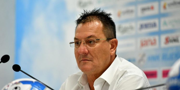 Sportske novosti – Mišković za SN: ‘Da imam to što ima Hajduk, jamčim da bih osvojio naslov! Borim se 12 godina, ali ne ide’