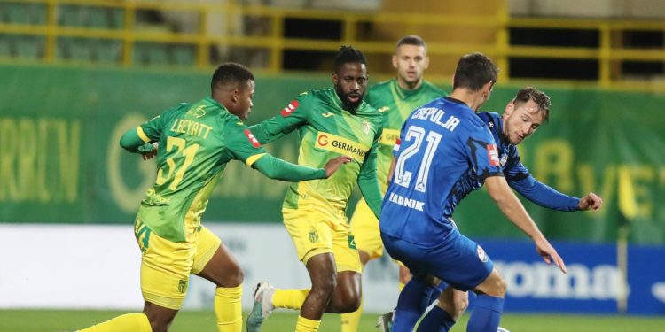 Sportske novosti – Otkrio ga je bivši sportski direktor Hajduka. Sada oduševljava u SHNL-u i vruća je roba na tržištu