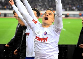 Sportske novosti – Split je slavio cijelu noć: Ovako nešto na Poljudu i Starom Placu nisu doživjeli ni Tomislav Ivić i Ivan Katalinić