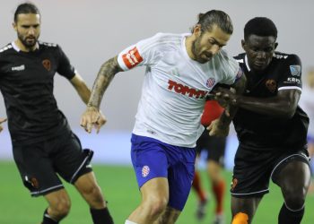 Sportske novosti – UŽIVO: Livaja prebacio golmana, Šibenik uz ludu sreću skinuo loptu s crte, na Šubićevcu vlada muk