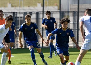 Sportske novosti – Uspješno je operiran talentirani sin Darija Šimića, doktori mu rekonstruirali koljeno