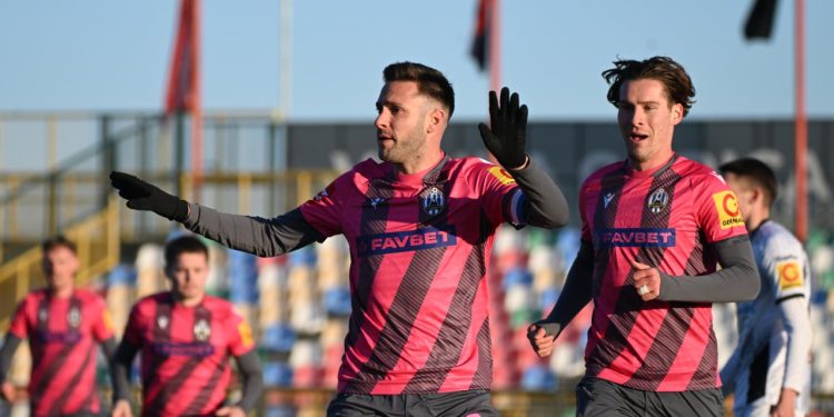 Sportske novosti – VIDEO: Novi ‘show’ fenomenalnog Mudražije, zabio hat-trick u 9 minuta i doveo Lokose do velike pobjede