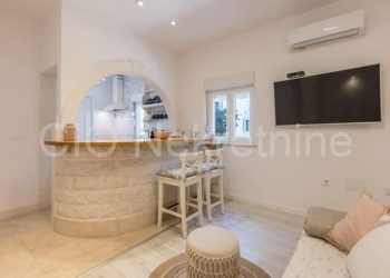 Stan od 27 kvadrata u Splitu se prodaje za 240 tisuća eura. Pogledajte kakav je