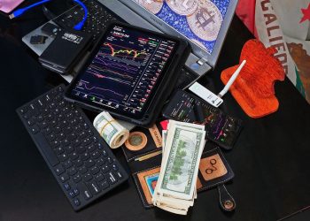 Stavite opcije za BlackRockov Bitcoin (BTC) ETF na 30 USD, 35 USD Vidite veliki volumen – što se događa?