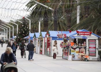 Šuta (HDZ) o Adventu u Splitu: “Prošetao sam neku večer, oko 21 sat, i nikoga nije bilo”. Skoko (Centar): “Pričate gluposti”