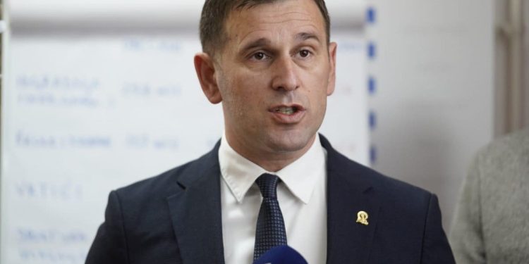 Šuta Puljku: “Marketinški pamflet koji naziva proračunom za 2025. godinu”