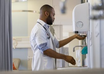 Tajanstvena bolest odnosi desetke života u afričkoj državi — RT Africa