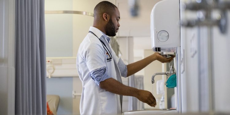 Tajanstvena bolest odnosi desetke života u afričkoj državi — RT Africa