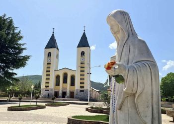 Talijan potpuno gluh ozdravio u Međugorju: ‘Pale su s neba, počeo sam plakati’