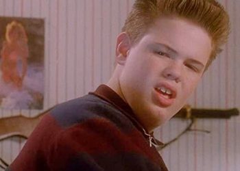 Tamna strana Zvijezda Sam u kući Devin Ratray: Kako je glumac Buzz McCallister priznao krivnju po dvije točke optužnice za obiteljsko nasilje ‘nakon što je zadavio svoju djevojku’ u nemilosti