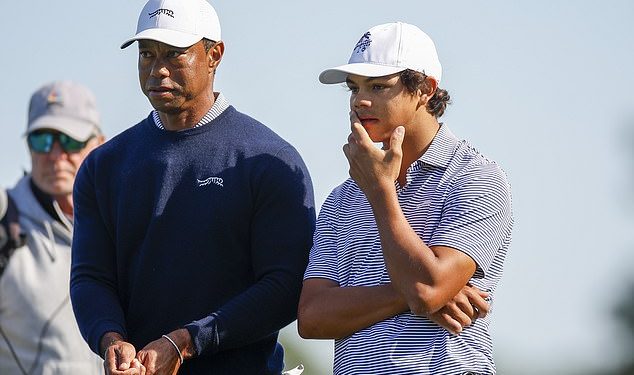 Tiger Woods i sin Charlie dijele vodstvo u PNC prvenstvu dok se najveća zvijezda golfa vraća sa šeste operacije