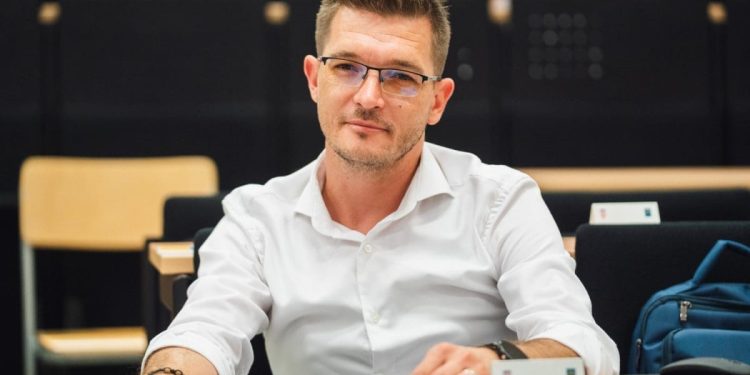 Toni Garac (HSLS) traži da Splitsko-dalmatinska županija poveća izdvajanja za novorođenu djecu