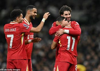 Tottenham 3-6 Liverpool: Mohamed Salah i Luis Diaz postižu dva gola dok Redsi prave nerede u izvanrednoj utakmici za četiri boda prednosti na vrhu Premier lige – uz pritisak na Angea Postecogloua