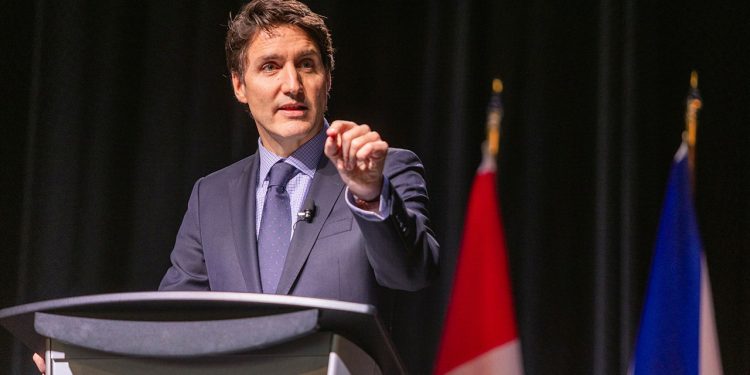 Trudeau sebe naziva ‘ponosnom feministicom’ nakon žaljenja zbog gubitka Harrisa od Trumpa
