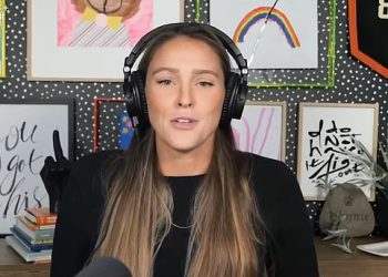 Trudna Kylie Kelce jasno govori o urnebesnom razlogu zašto je željela četvrto dijete sa suprugom Jasonom