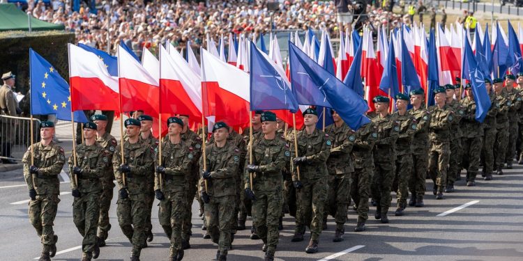 U SLUČAJU PREKIDA VRATRE Europa bi mogla u Ukrajinu poslati mirovne snage od 100.000 vojnika | NACIONAL.HR