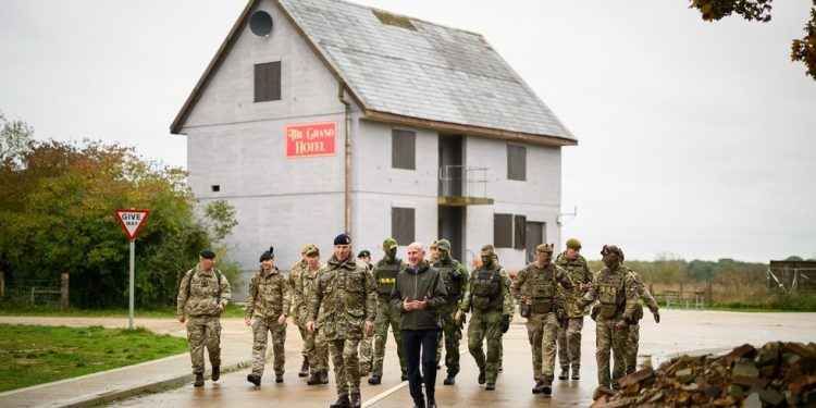 Zapadni podupiratelji Kijeva oprezni oko obuke vojnika blizu fronte – mediji — RT World News