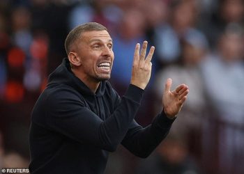 Zapaljivi intenzitet Garyja O’Neila označio ga je kao izvanrednu perspektivu, ali je radio protiv njega u Wolvesima, piše JOE BERNSTEIN