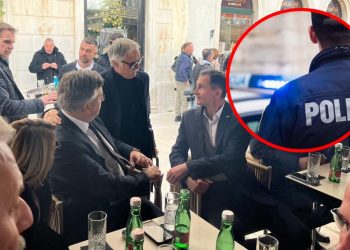 Žena HDZ-ovcima htjela oteti jastuk ispred kultnog splitskog kafića