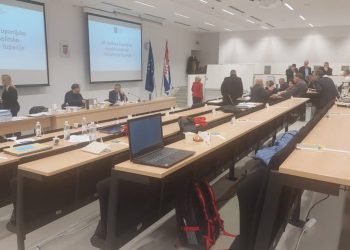 Županijska skupština počela s radom bez kvoruma. A ni bakalar se vijećnicima neće uspit potopit