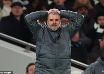 Zvijezda Tottenhama ‘isključena šest tjedana’ u novom udarcu za Angea Postecogloua usred loše forme njegove momčadi