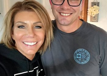 Zvijezda serije Sestre supruge Meri Brown ‘tajnovitog muškarca’ naziva ‘božićnim čudom’ nekoliko dana nakon što je otkrila da ponovno izlazi