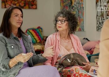 Zvijezde Gogglebox Australia ostale su ‘zaslijepljene’ jer su otkrile pravi razlog zbog kojeg su izbačene iz popularne reality serije