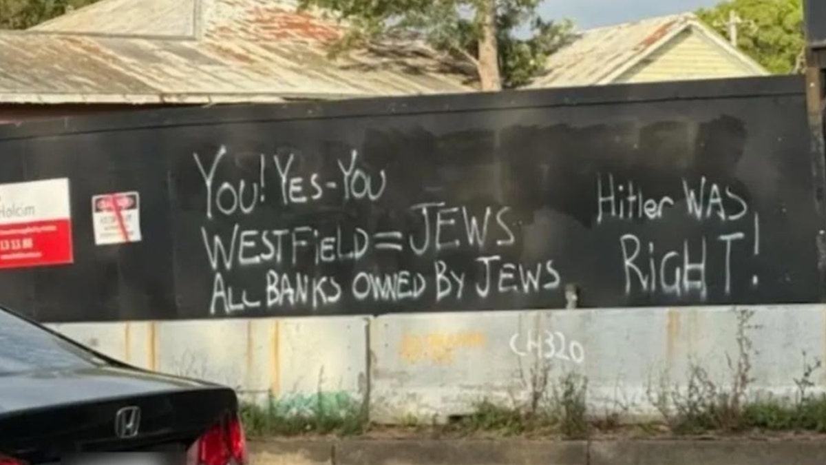 antisemitski grafiti