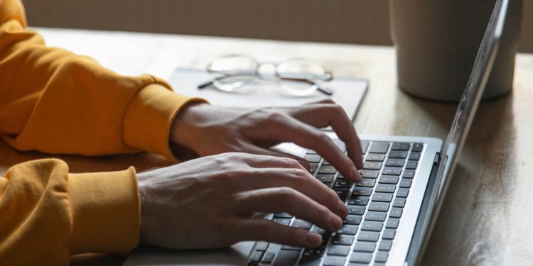 PREVARA Čovjek iz Garešnice izgubio 1595 eura u lažnoj nagradnoj igri | NACIONAL.HR