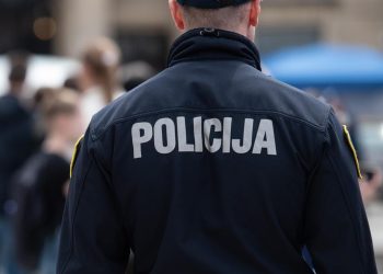 IZGUBIO ŽIVCE Zagrepčanin poludio jer nije na popisu birača pa galamio. Intervenirala policija | NACIONAL.HR