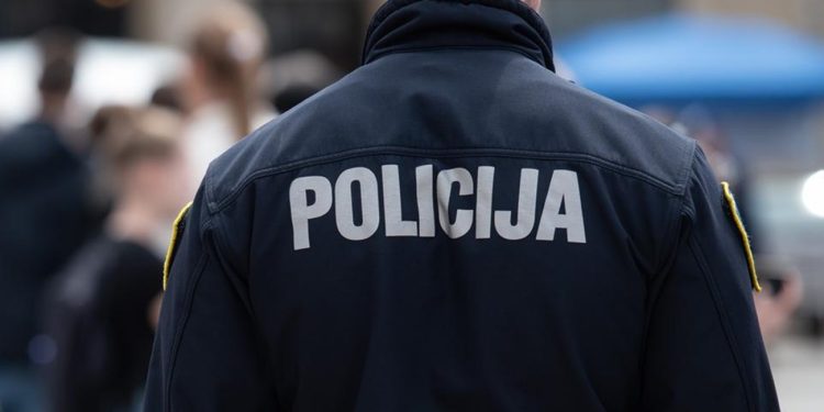 IZGUBIO ŽIVCE Zagrepčanin poludio jer nije na popisu birača pa galamio. Intervenirala policija | NACIONAL.HR