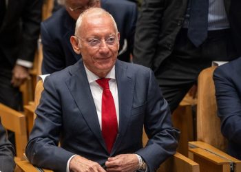 TRAGIČNA SMRT Osnivač poznatog modnog lanca pao u klanac i poginuo | NACIONAL.HR