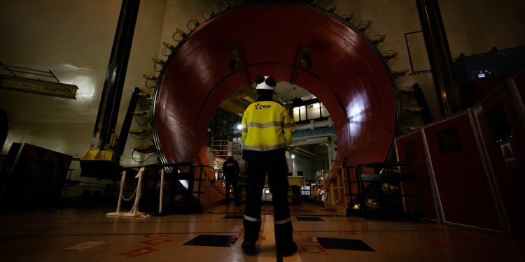 FRACUSKA Nuklearni reaktor priključen prvi put nakon 25 godina | NACIONAL.HR