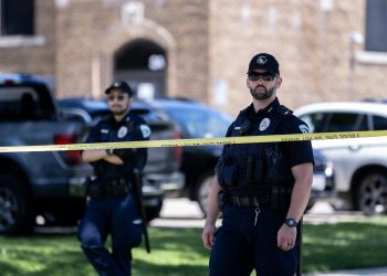 PUCNJAVA U ŠKOLI Četvero ubijenih, maloljetni napadač pronađen mrtav | NACIONAL.HR