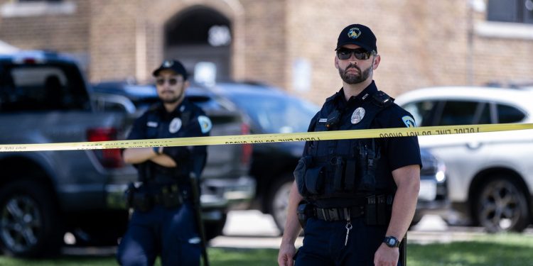 PUCNJAVA U ŠKOLI Četvero ubijenih, maloljetni napadač pronađen mrtav | NACIONAL.HR