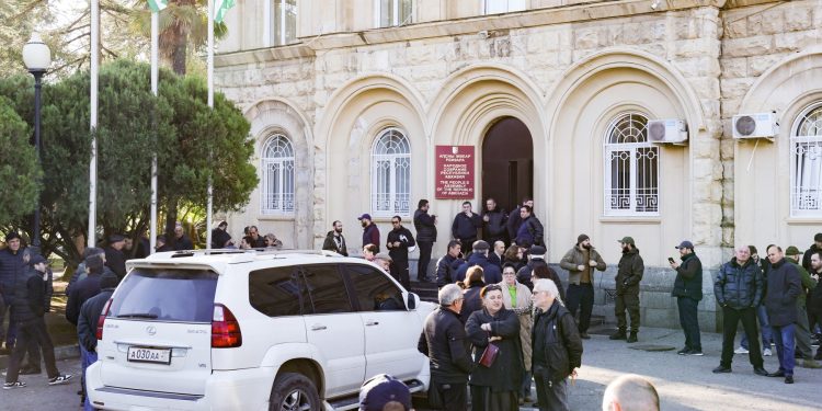 OPASNA REGIJA Pucnjava u parlamentu! Ubijen zastupnik | NACIONAL.HR