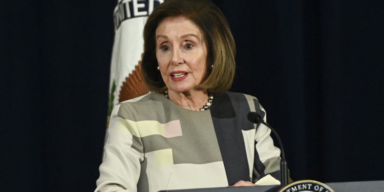 OZLIJEDILA SE Nancy Pelosi hospitalizirana u Luksemburgu | NACIONAL.HR