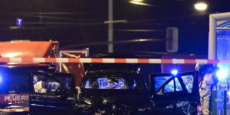 NOVI DETALJI Napadač na sajam u Njemačkoj ubio je četiri žene i dječaka. Evo za što je sve optužen | NACIONAL.HR