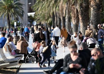 “ISPOD SUNCA ZLATNOGA” Splićani su danas uživali u centru grada, bacite oko – možda ugledate koga poznatoga