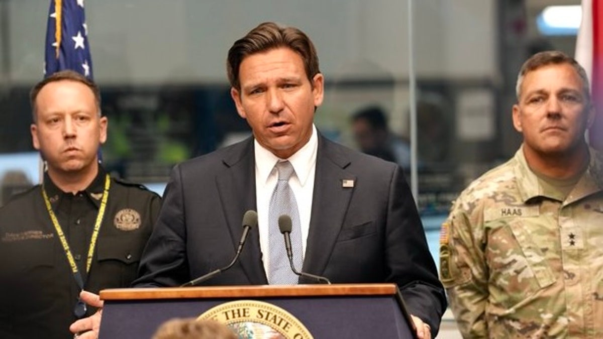 Ron DeSantis govori