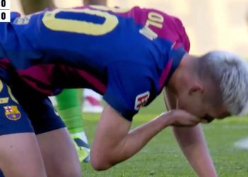 ZUBIĆ DANI Pogledajte kako su Olmu izbili zub, tražio ga je po travnjaku: ‘Našao ga je, bacio pa opet tražio’ | NACIONAL.HR