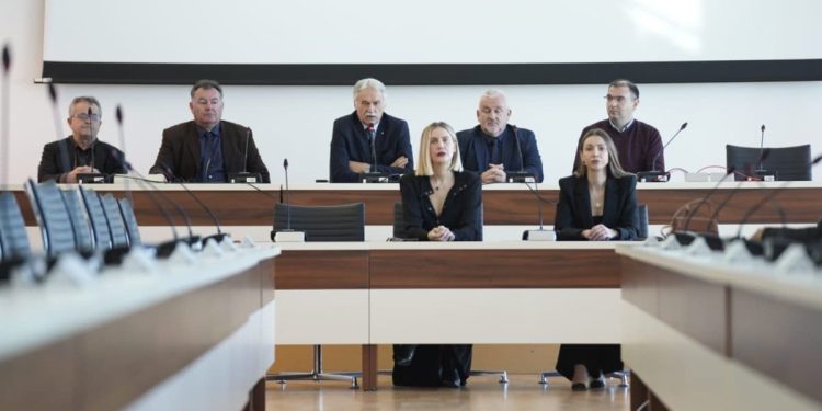 Ponosni rektor i zadovoljni studenti. Otvoren je novi diplomski studij na Sveučilištu u Splitu: “Profesori su sjajni…”