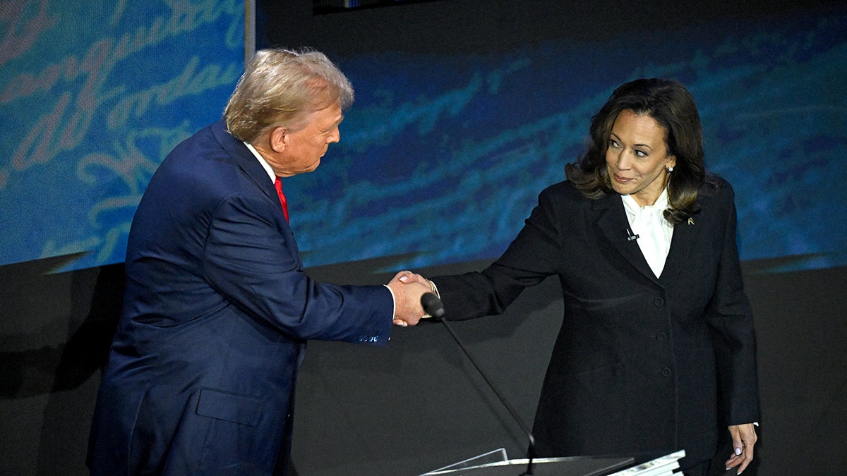 Bivši predsjednik Donald Trump i potpredsjednica Kamala Harris